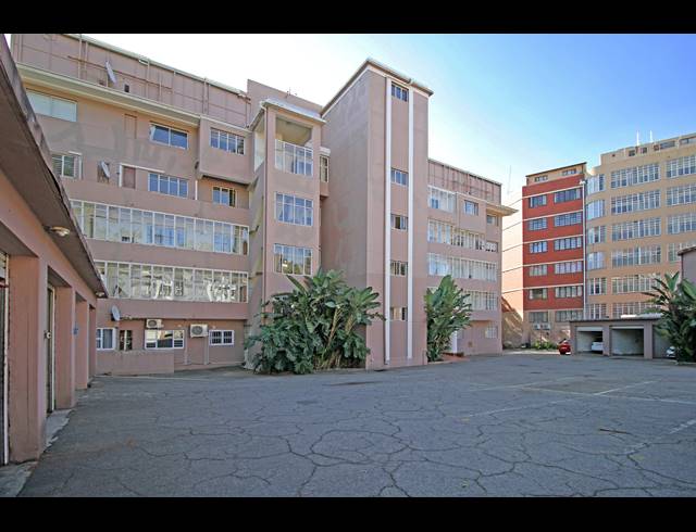 3 BEDROOM APARTMENT FOR SALE IN HOUGHTON ESTATE
